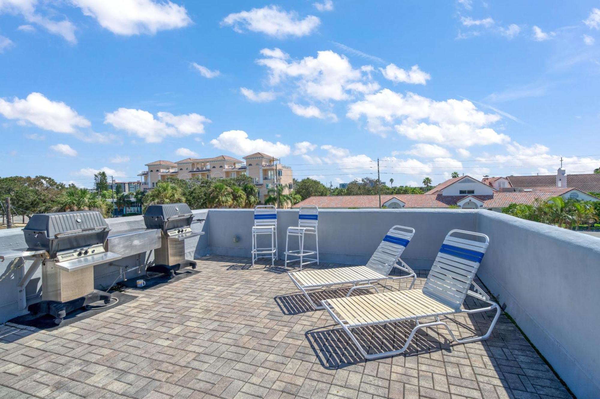 Camelot Beach Suites Clearwater Beach Exterior foto