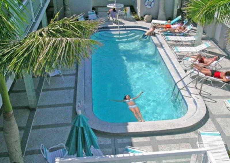 Camelot Beach Suites Clearwater Beach Exterior foto